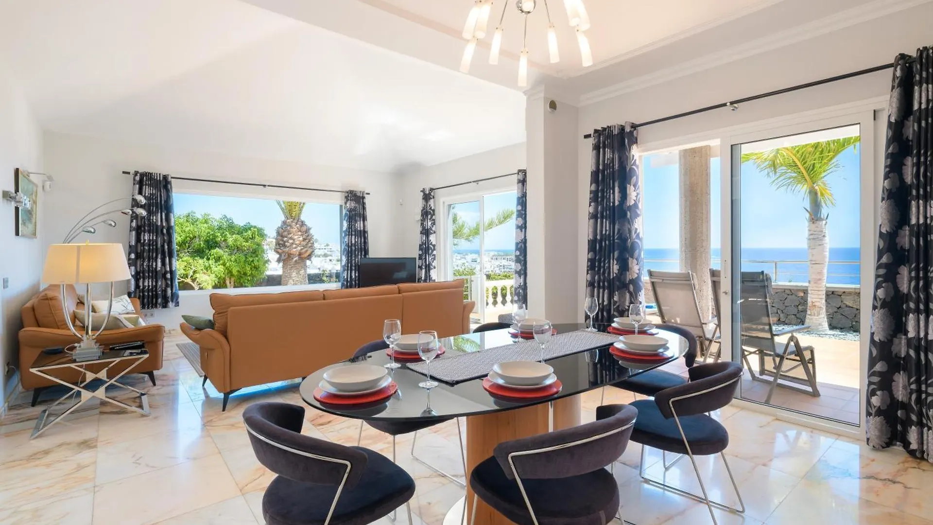 Villa Loretta Puerto del Carmen  0*, Puerto del Carmen (Lanzarote)